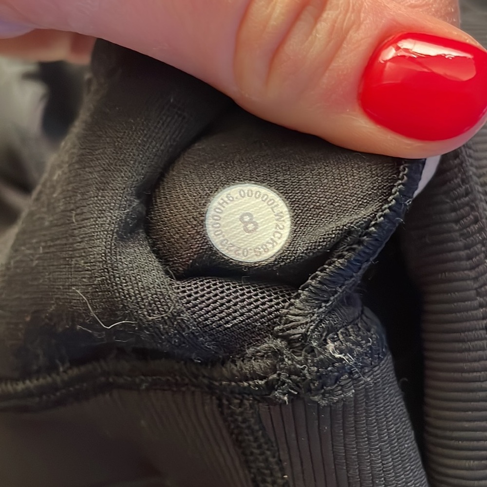 Lululemon Energy Bra High Neck Long Line Rib 8 - Picture 7 of 7